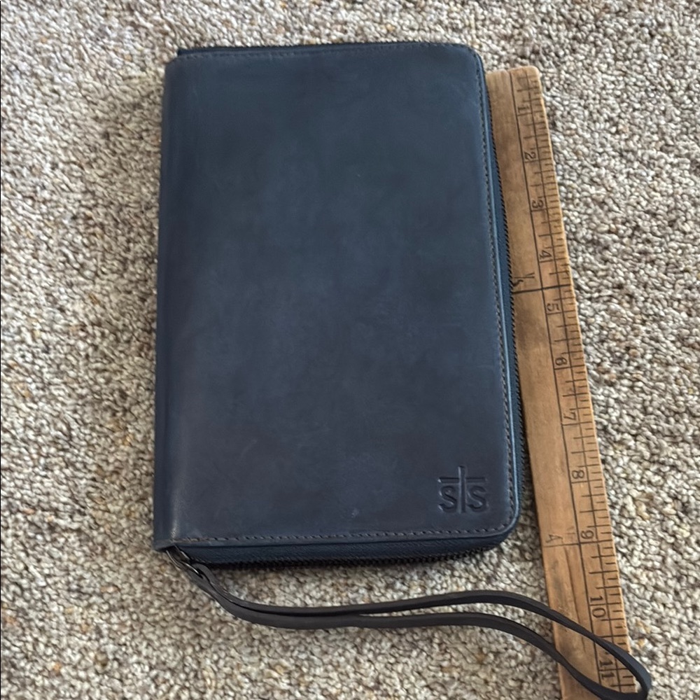 STS Ranchwear Blue leather Wallet/Clutch with Wrist Strap